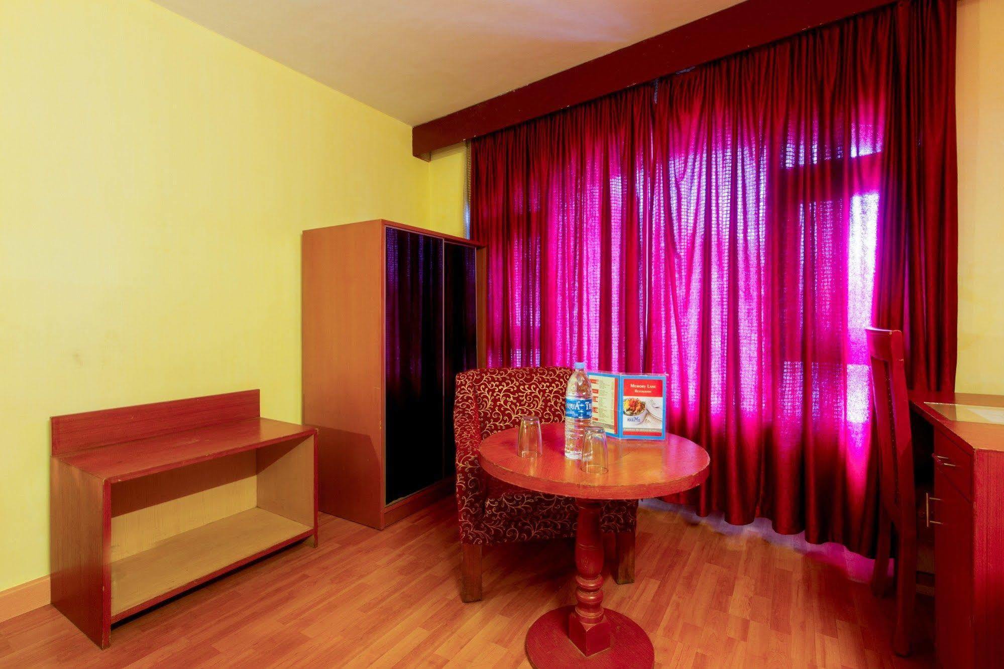 Fabhotel Khems Shoram Palace Road Ooty Exterior foto