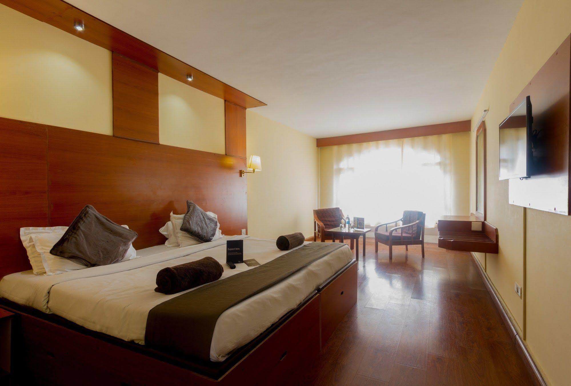 Fabhotel Khems Shoram Palace Road Ooty Exterior foto